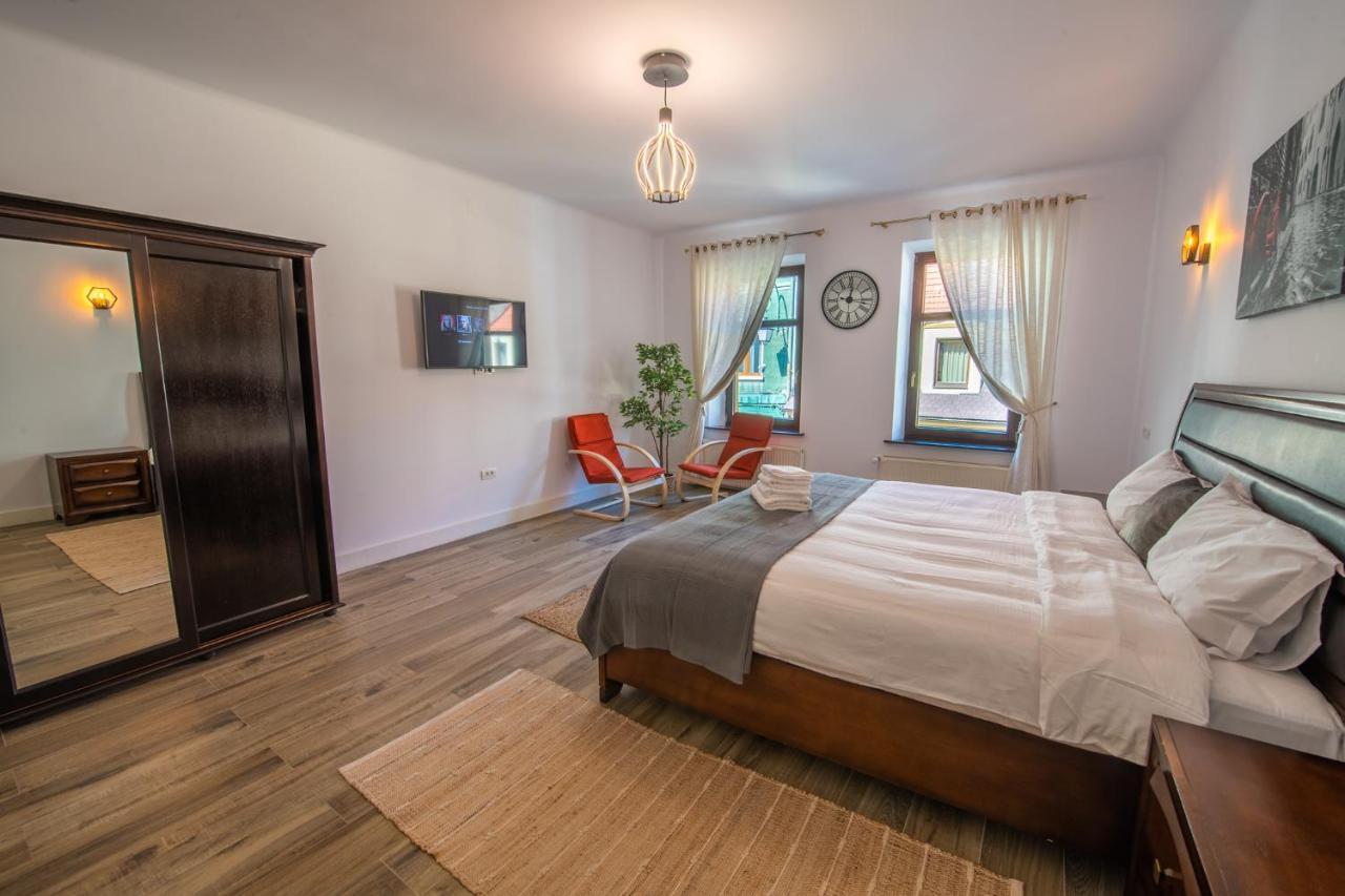 Old Town Suites 브라쇼브 외부 사진
