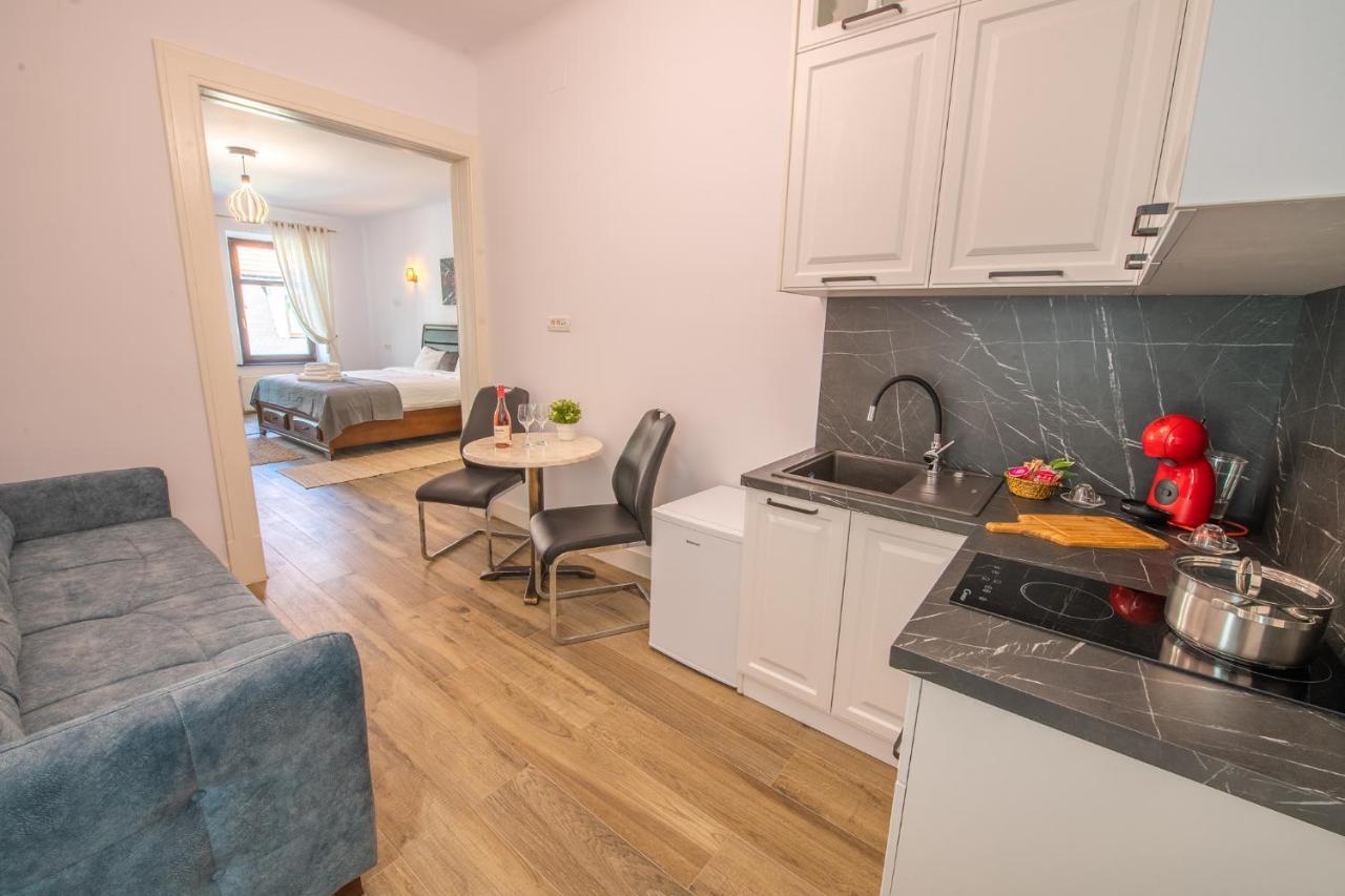 Old Town Suites 브라쇼브 외부 사진