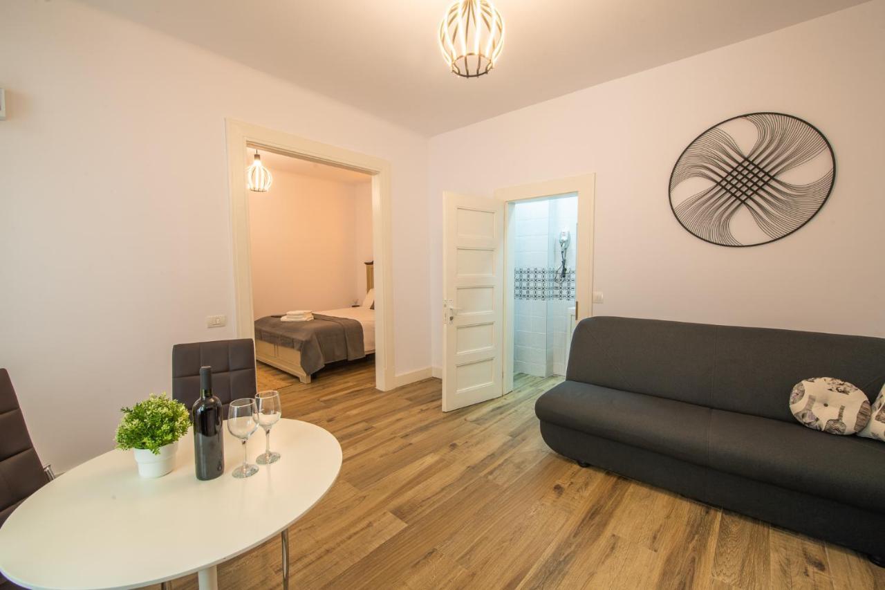 Old Town Suites 브라쇼브 외부 사진